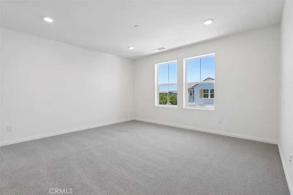 4295 S Hermosa Paseo Ontario, CA 91761