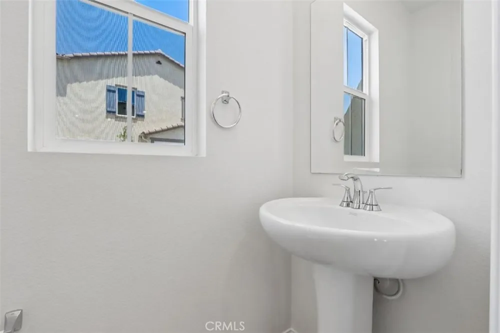 4295 S Hermosa Paseo Ontario, CA 91761