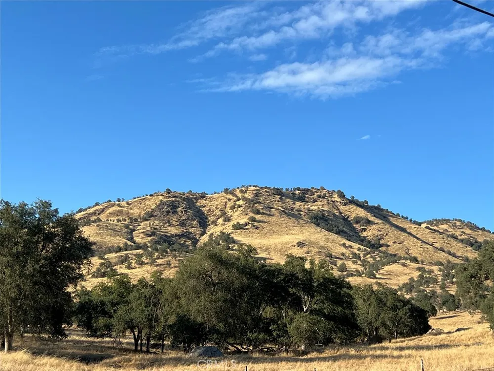 8058 Monreal Dr Sanger, CA 93657