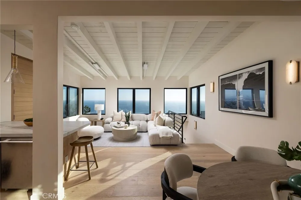 2936 Alexander Road Laguna Beach, CA 92651