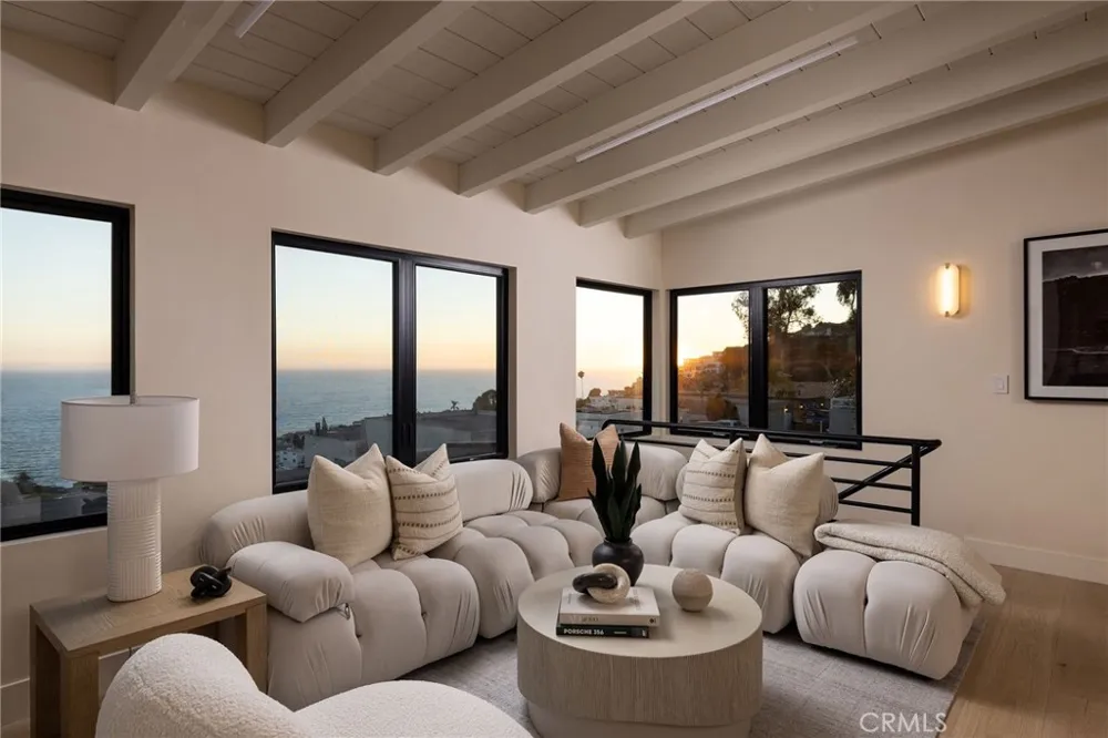 2936 Alexander Road Laguna Beach, CA 92651