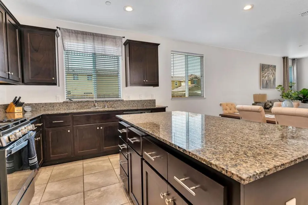 1964 Gus Villalta Drive Los Banos, CA 93635