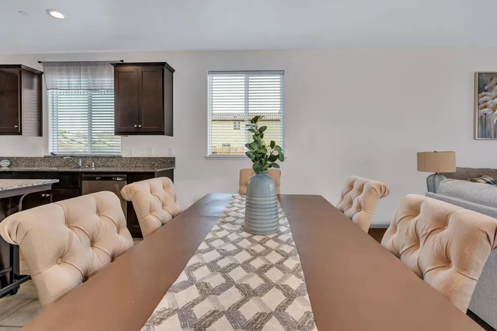 1964 Gus Villalta Drive Los Banos, CA 93635