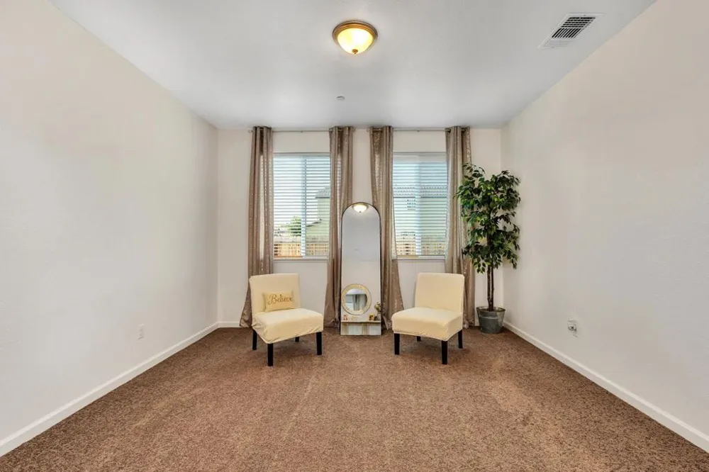 1964 Gus Villalta Drive Los Banos, CA 93635