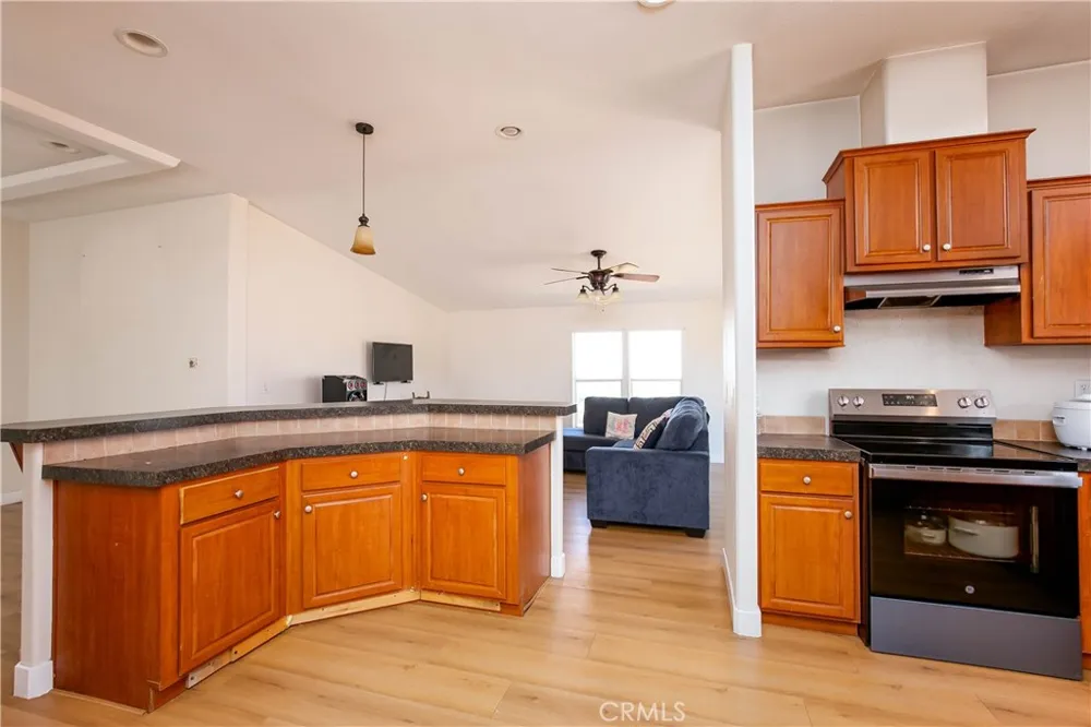 35950 116th E Littlerock, CA 93543