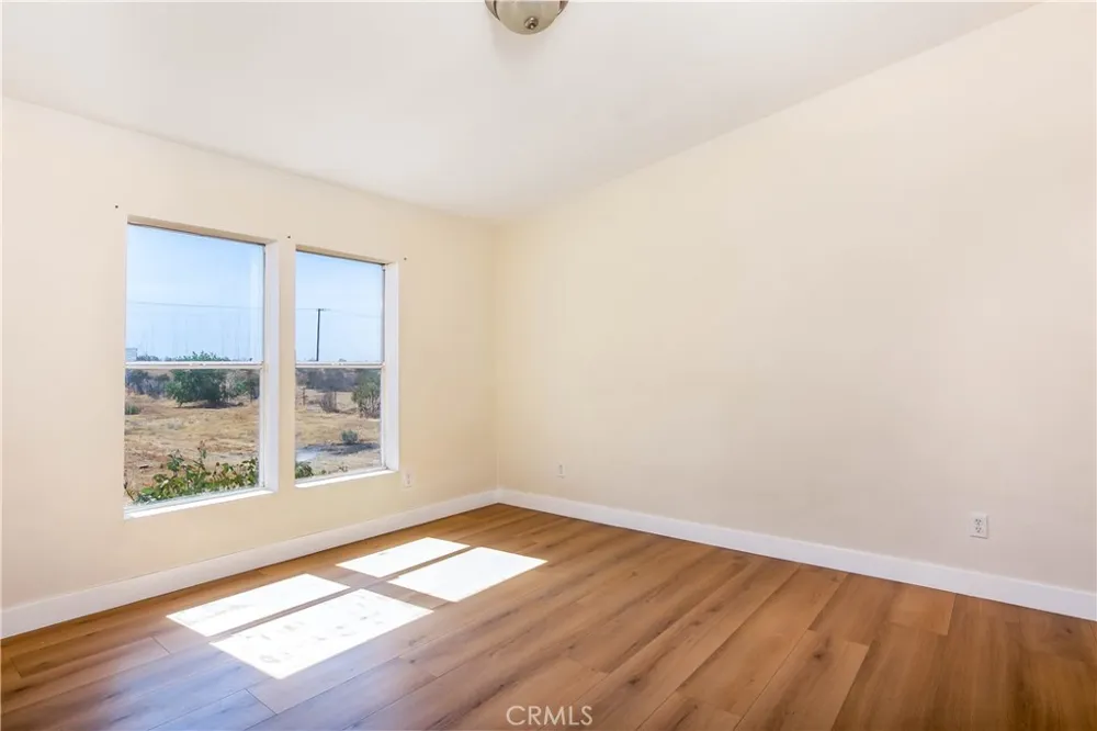 35950 116th E Littlerock, CA 93543