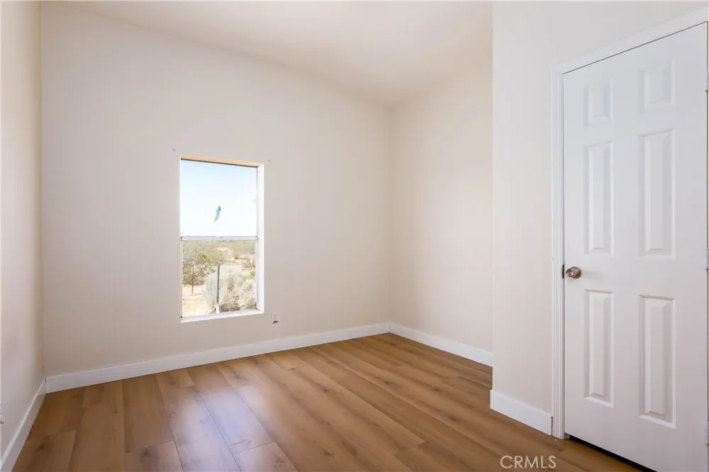 35950 116th E Littlerock, CA 93543