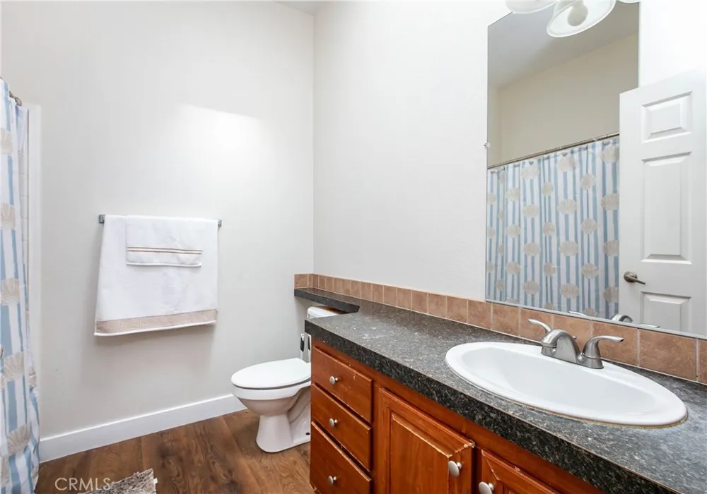 35950 116th E Littlerock, CA 93543