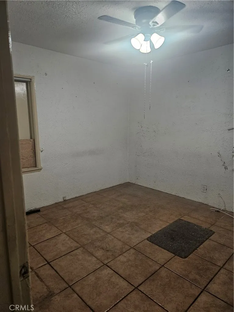 13409 Eustace Pacoima, CA 91331