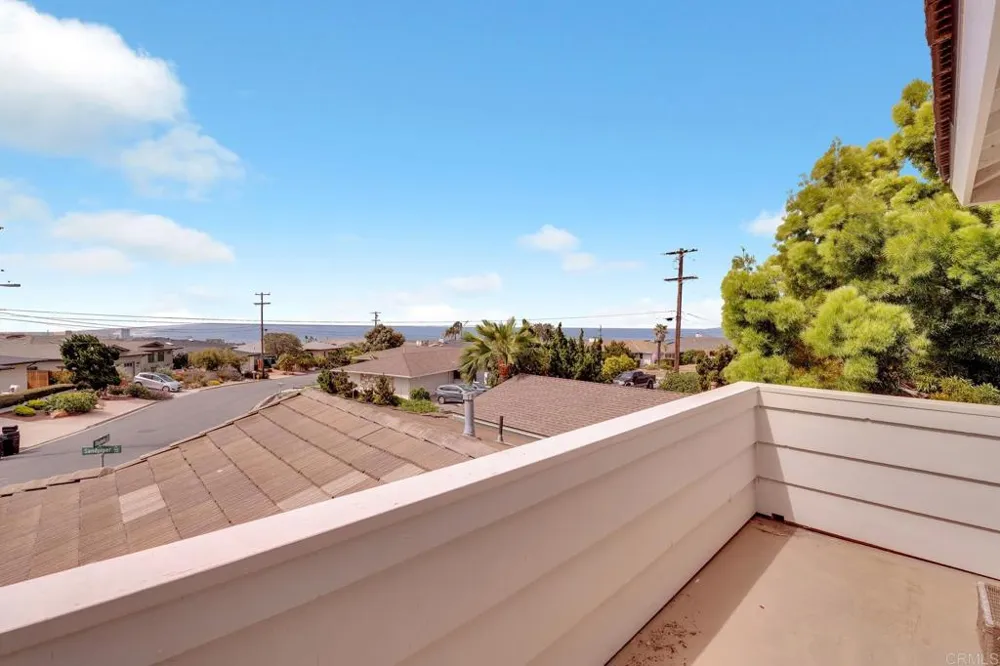 972 Skylark Drive La Jolla, CA 92037
