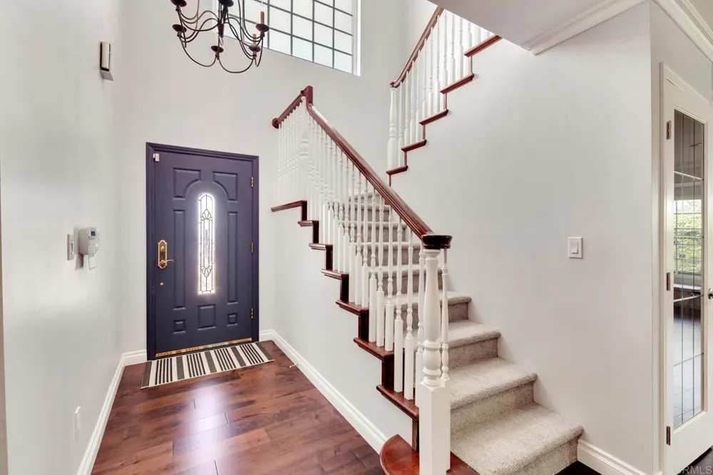 972 Skylark Drive La Jolla, CA 92037