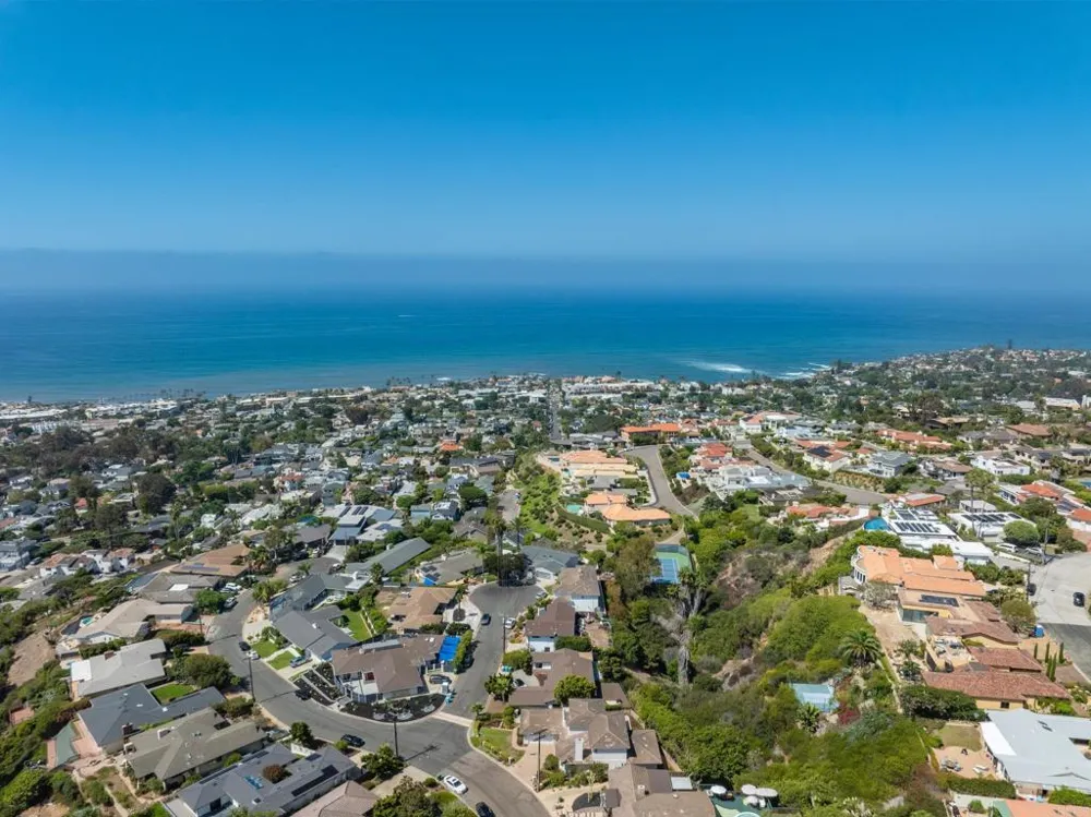 972 Skylark Drive La Jolla, CA 92037