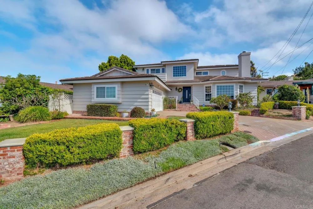 972 Skylark Drive La Jolla, CA 92037