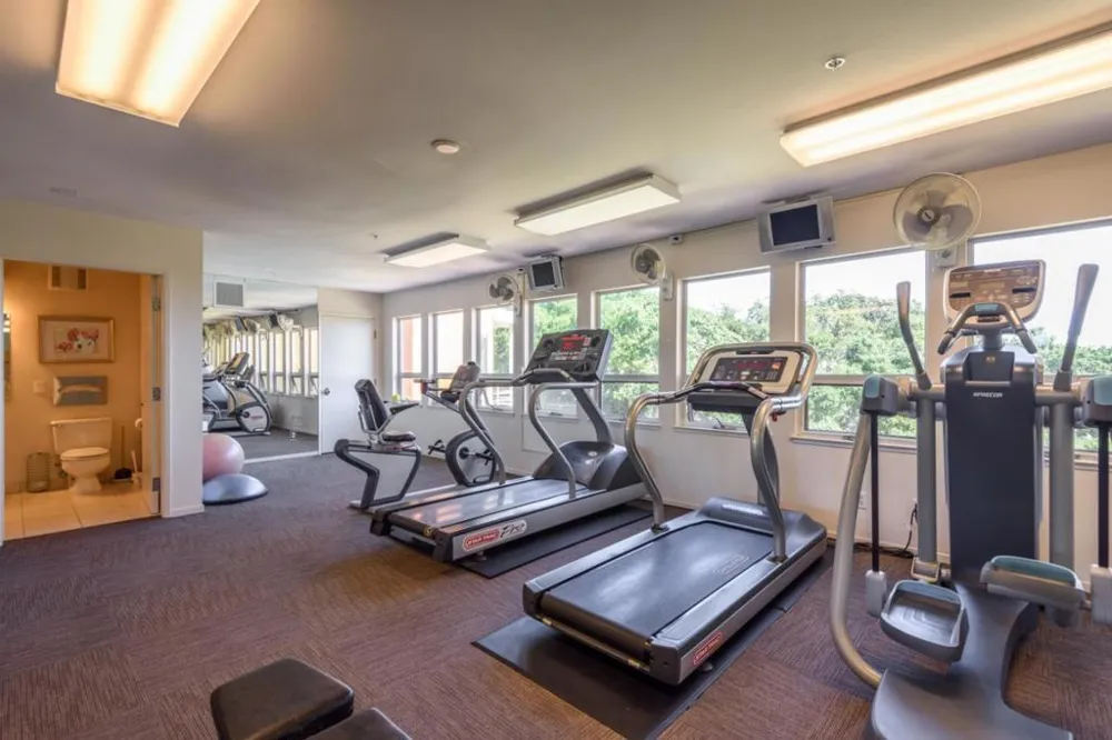 1700 De Anza Boulevard #109C San Mateo, CA 94403