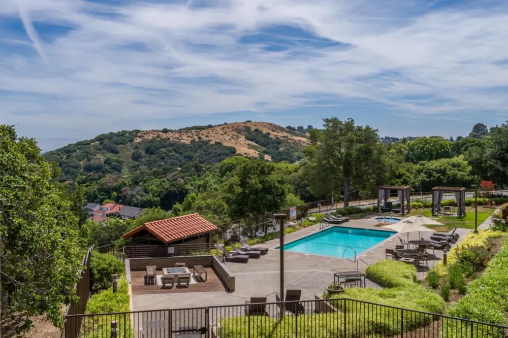 1700 De Anza Boulevard #109C San Mateo, CA 94403