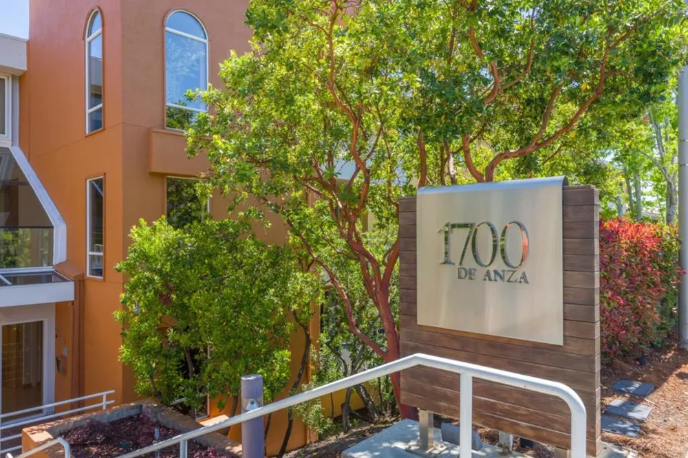 1700 De Anza Boulevard #109C San Mateo, CA 94403