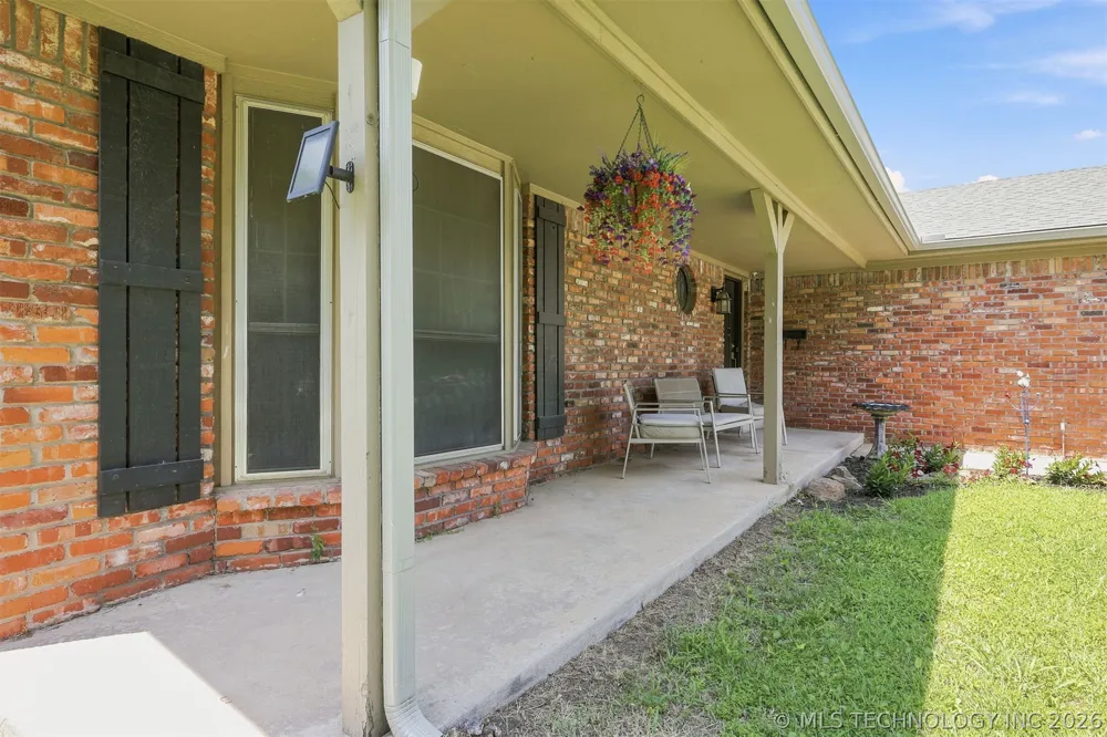 3852 S 98th EastAvenue Tulsa, OK 74146