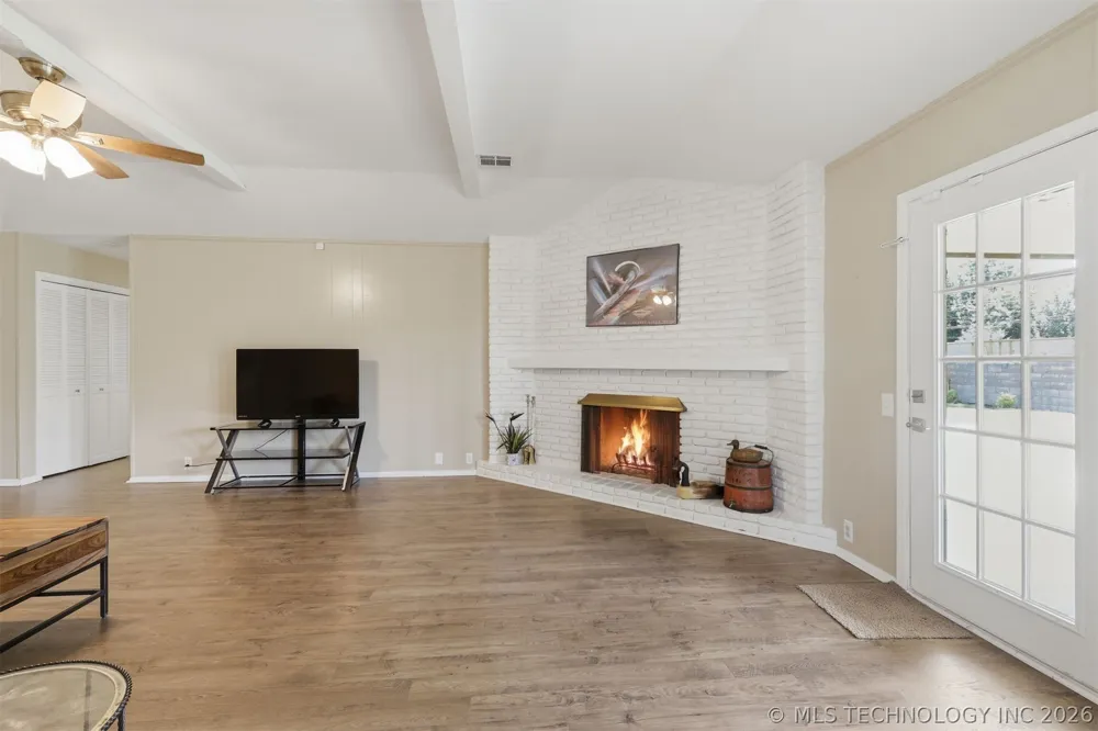 3852 S 98th EastAvenue Tulsa, OK 74146