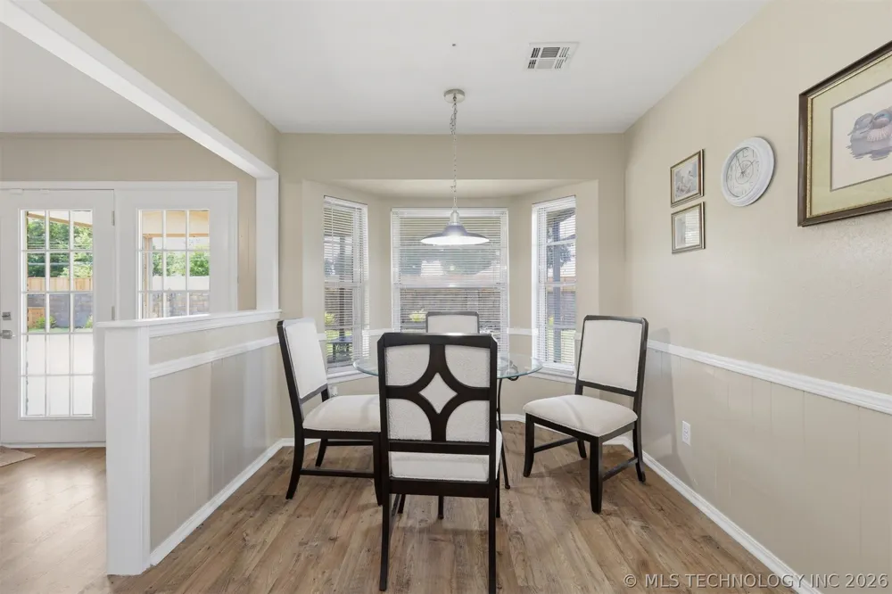 3852 S 98th EastAvenue Tulsa, OK 74146