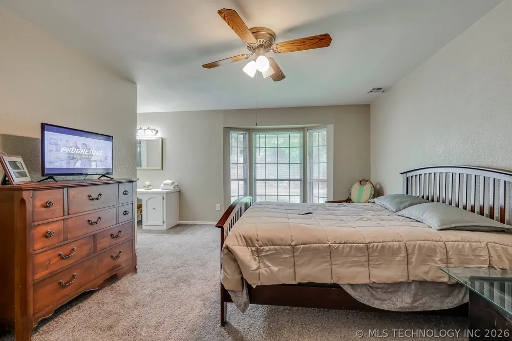 3852 S 98th EastAvenue Tulsa, OK 74146