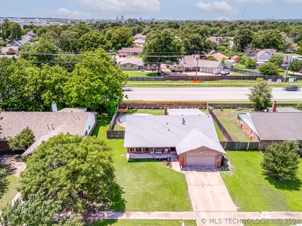 3852 S 98th EastAvenue Tulsa, OK 74146