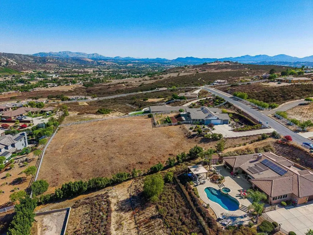 22952 Stokes Road Ramona, CA 92065