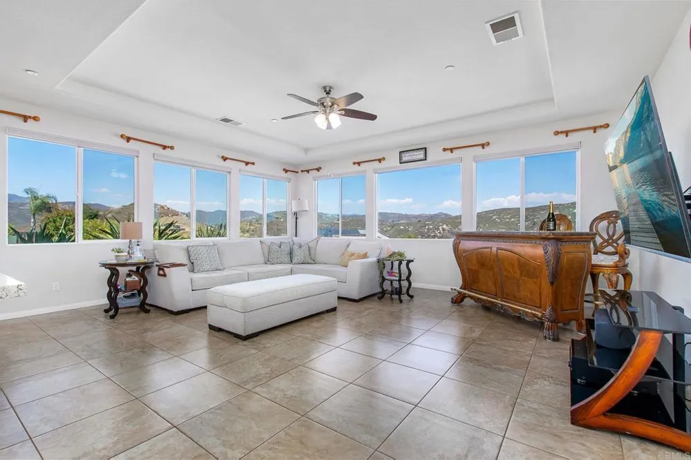 22952 Stokes Road Ramona, CA 92065