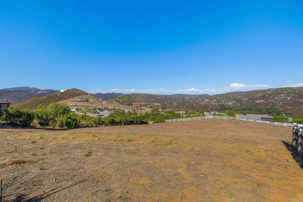 22952 Stokes Road Ramona, CA 92065