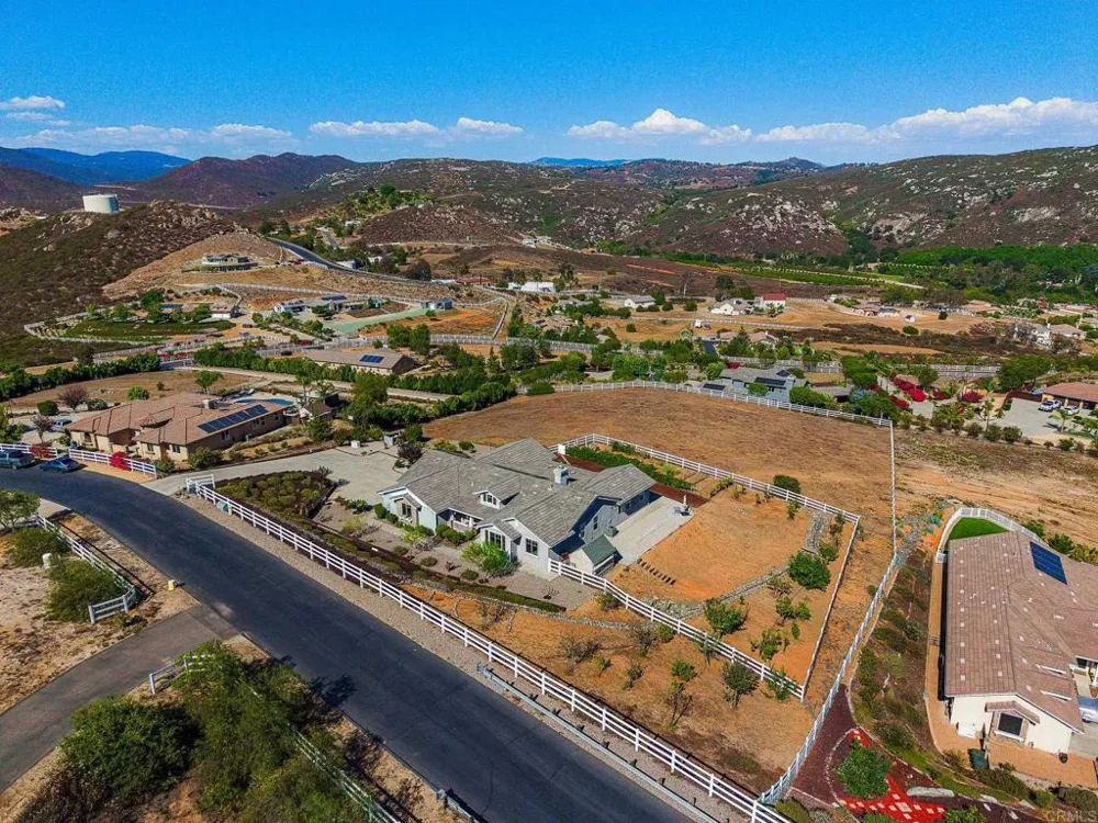 22952 Stokes Road Ramona, CA 92065