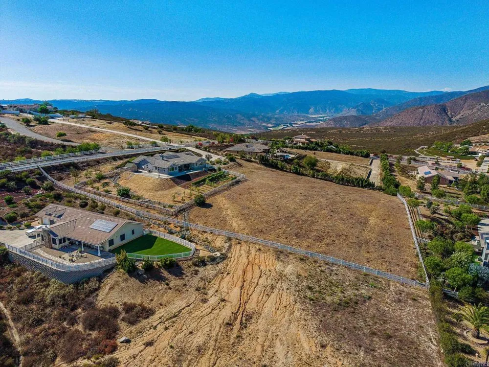 22952 Stokes Road Ramona, CA 92065