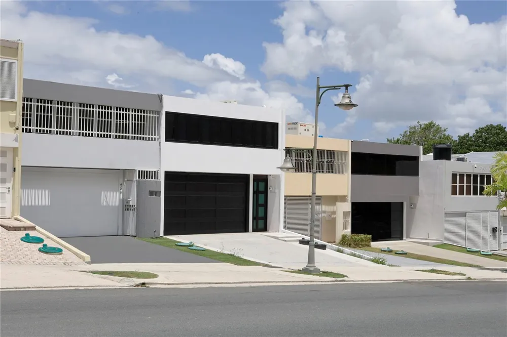 632-5 AVE. SAN PATRICIO Guaynabo, PR 00968