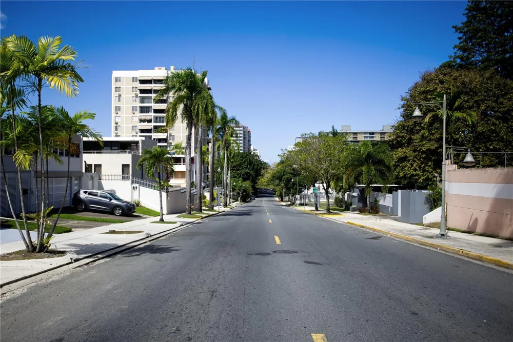 632-5 AVE. SAN PATRICIO Guaynabo, PR 00968