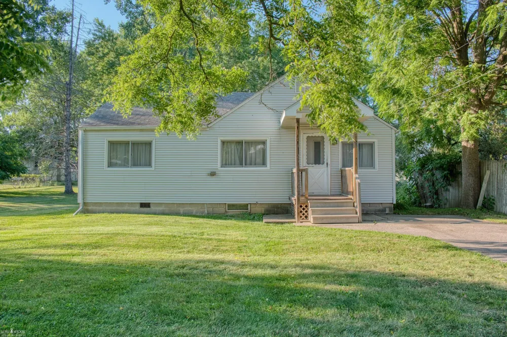 315 E Williams Street Corunna City, MI 48817