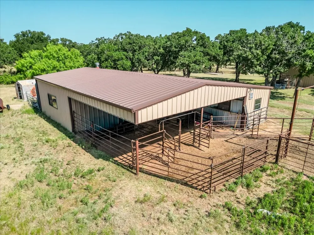 3637 Highway 281 Jacksboro, TX 76458