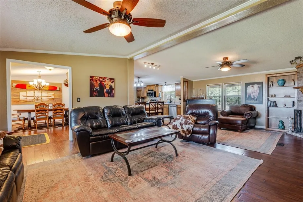 3637 Highway 281 Jacksboro, TX 76458