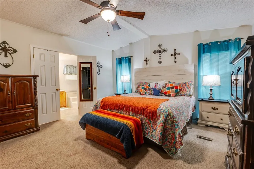 3637 Highway 281 Jacksboro, TX 76458