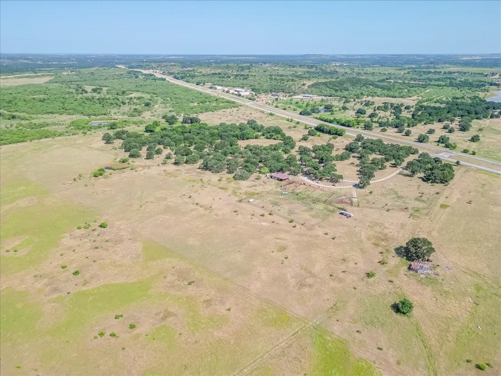 3637 Highway 281 Jacksboro, TX 76458