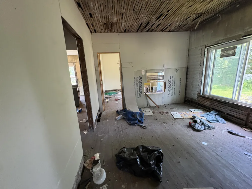 817 Thresher Avenue Benton Harbor City, MI 49022