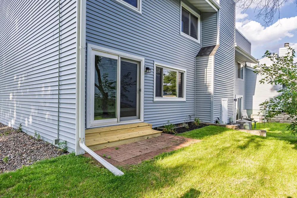101 Canabury Court Little Canada, MN 55117