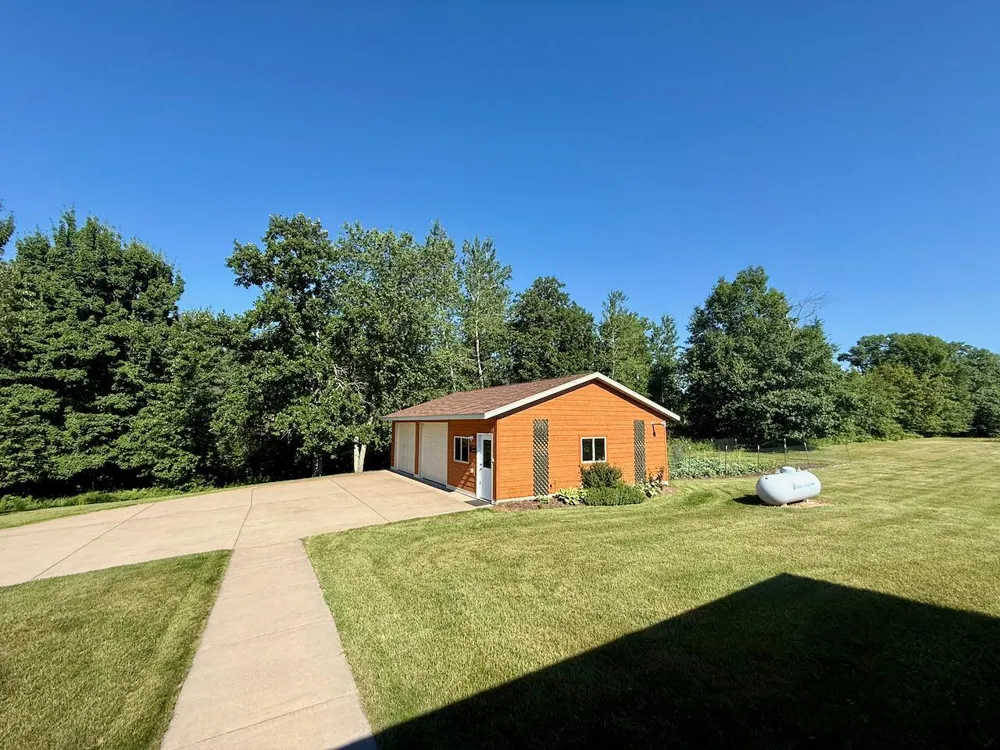 38252 Cloverdale Road Hinckley, MN 55037