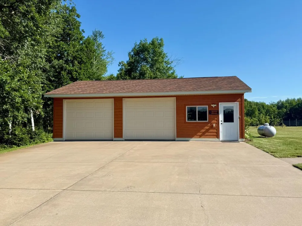 38252 Cloverdale Road Hinckley, MN 55037