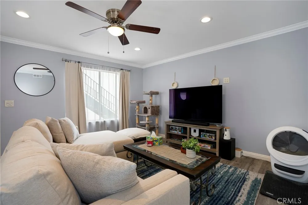 866 Cinnamon Lane #57 Duarte, CA 91010