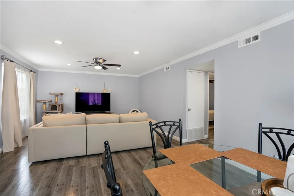 866 Cinnamon Lane #57 Duarte, CA 91010