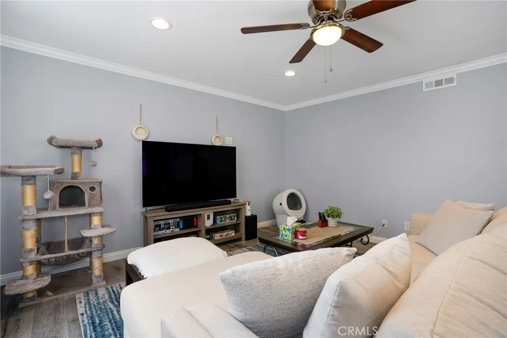 866 Cinnamon Lane #57 Duarte, CA 91010