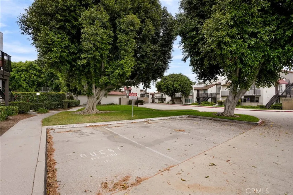 866 Cinnamon Lane #57 Duarte, CA 91010