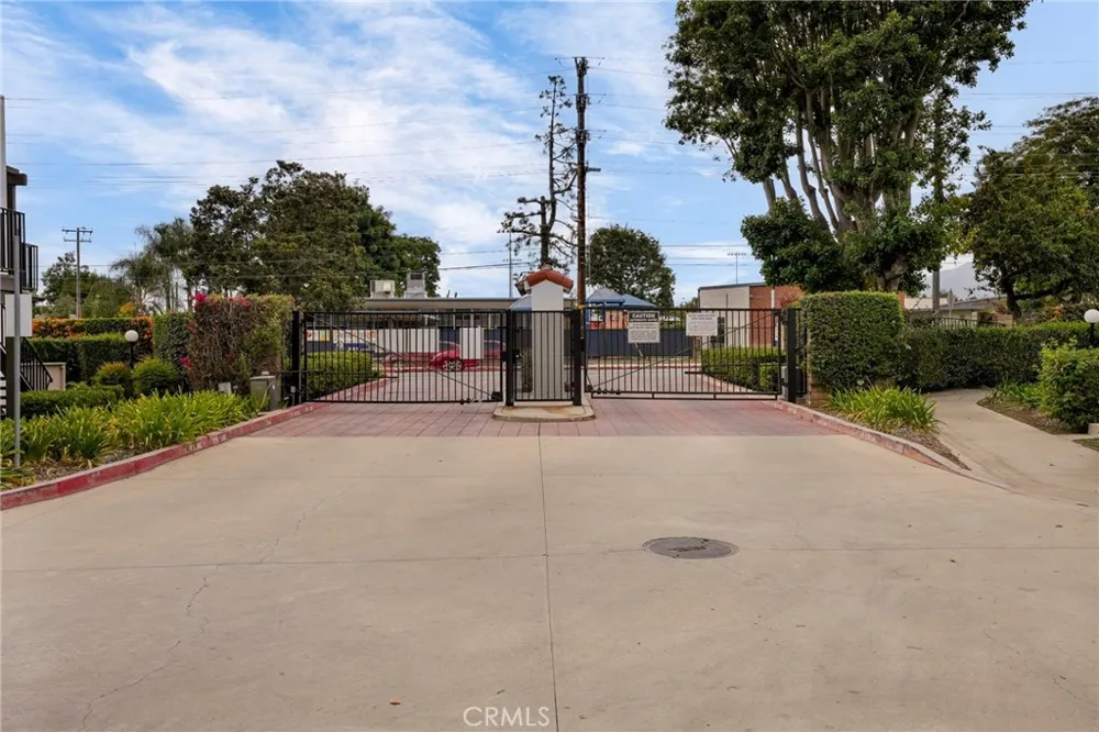 866 Cinnamon Lane #57 Duarte, CA 91010