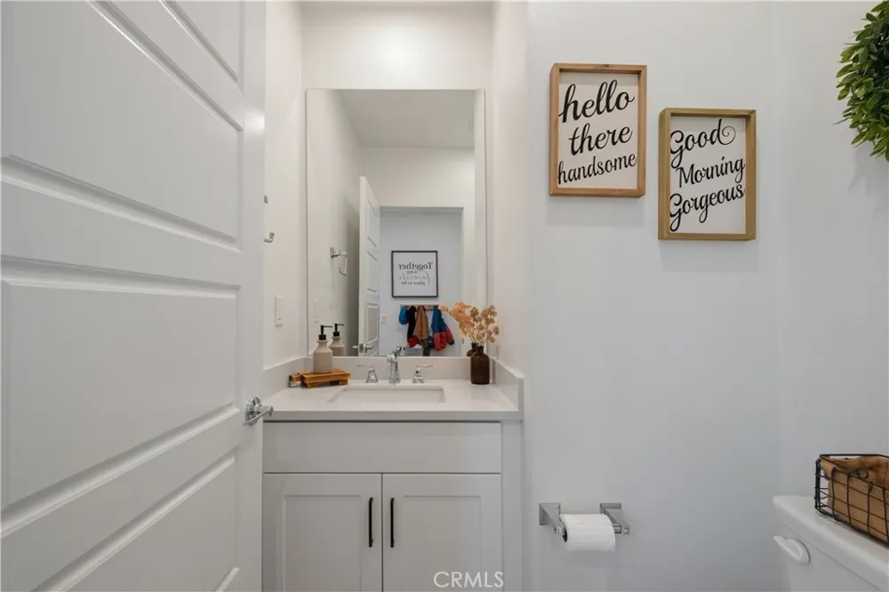 1218 Breckyn Gardena, CA 90247