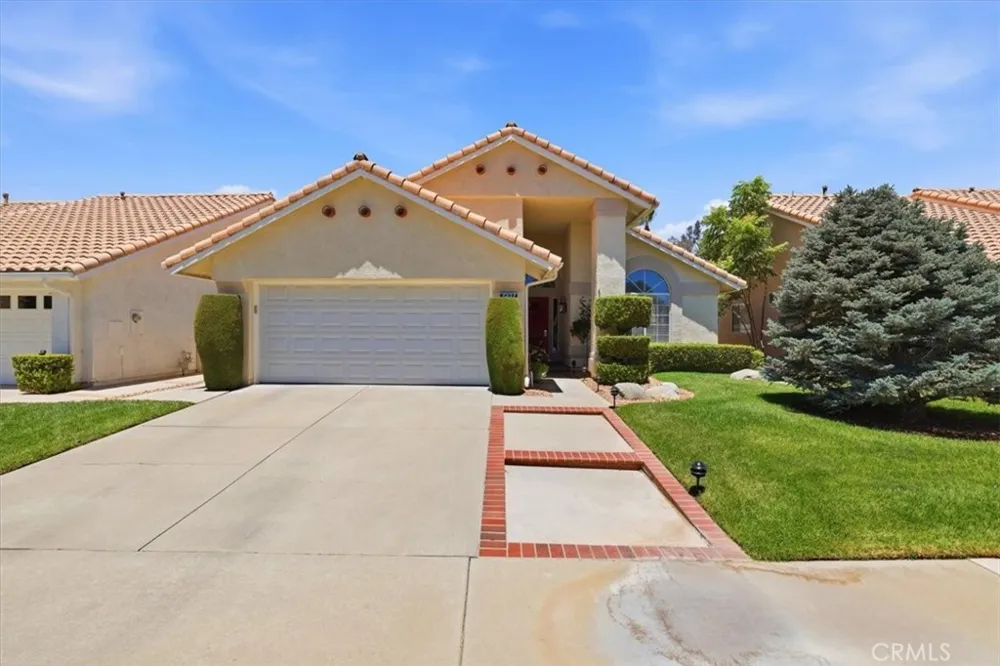 5831 Oakmont Banning, CA 92220