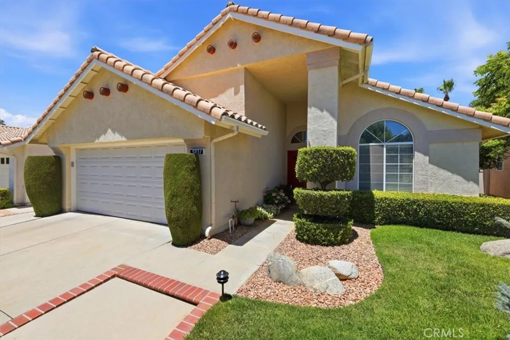 5831 Oakmont Banning, CA 92220