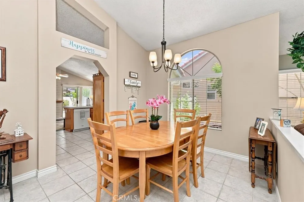5831 Oakmont Banning, CA 92220